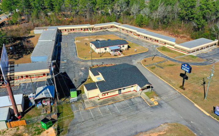 Pictures of Hospitality property located at 4638 Jefferson Davis Hwy, Beech Island, SC 29842 for sales - image #1