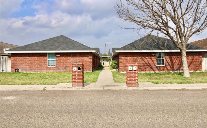 Pictures of Multifamily property located at 2303 Candlelight Lane, Edinburg, TX 78541 for sales - image #1