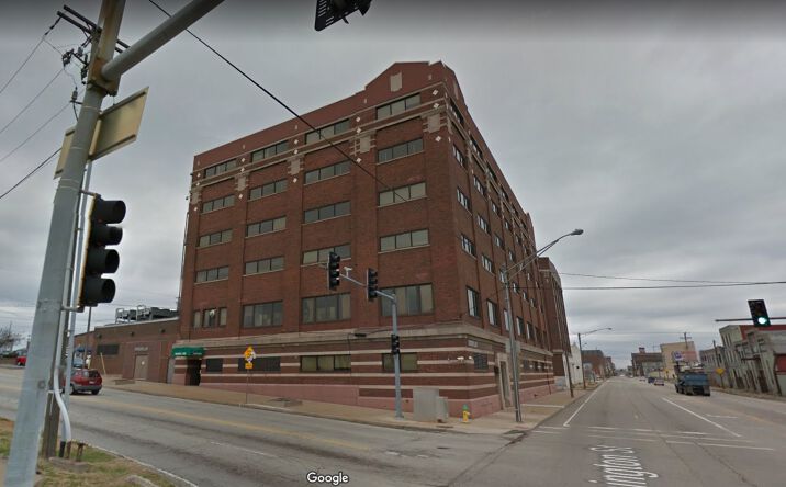 Pictures of Office property located at 1335 SW Washington St, Peoria, IL 61602 for sales - image #1