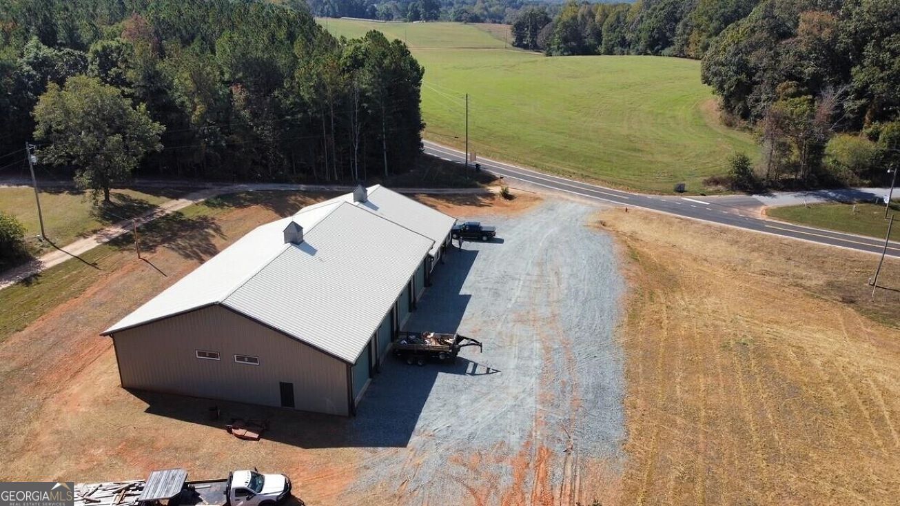 2224 Gumlog Rd, Lavonia, GA 30553