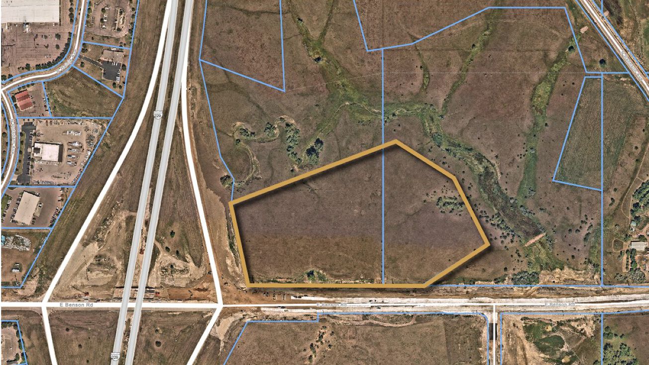 2900 E Benson Rd, Sioux Falls, SD 57104