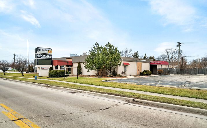 Pictures of Retail, Special Purpose property located at 905 Theodore St, Crest Hill, IL 60403 for sales - image #1