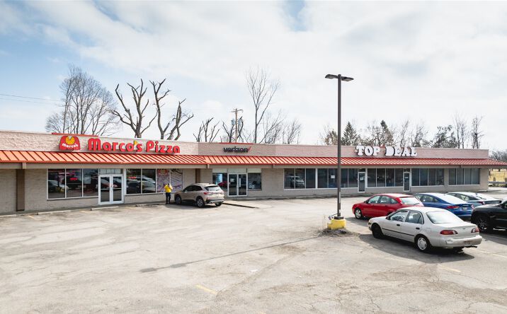Pictures of Retail property located at 2040 Ottawa River Rd, Toledo, OH 43611 for sales - image #1