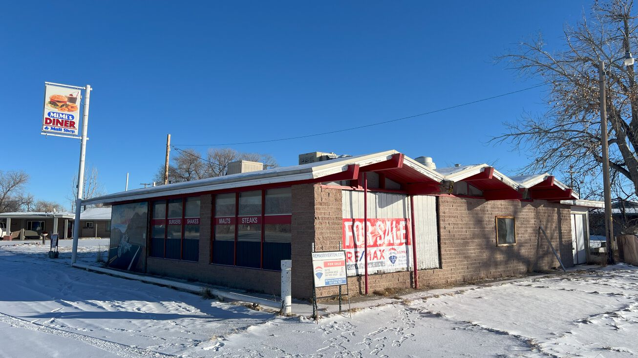 507 W 2 St, Shoshoni, WY 82649