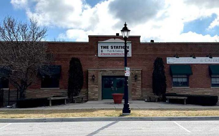 Pictures of Retail property located at 6657 South St, Tinley Park, IL 60477 for sales - image #1