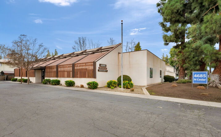 Pictures of Office property located at 4685 N Cedar Ave, Fresno, CA 93726 for sales - image #1