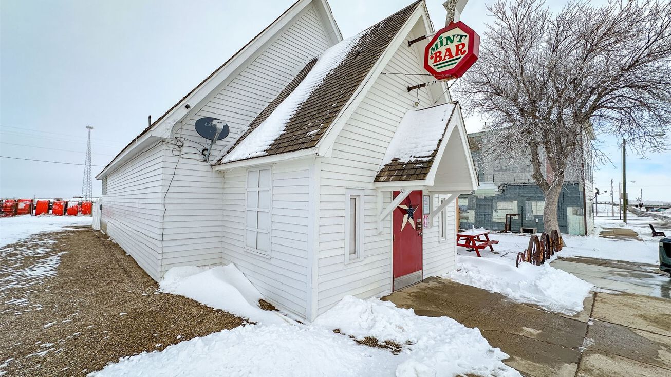 25 1st Street N, Sunburst, MT 59482