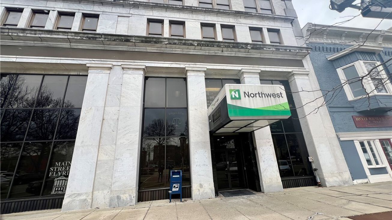 124 Middle Avenue 203, Elyria, OH 44035