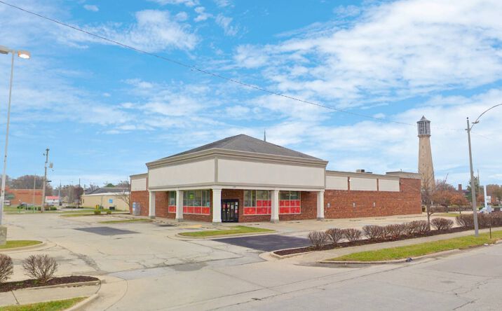Pictures of Retail property located at 225 N Poplar St, Centralia, IL 62801 for comps - image #1