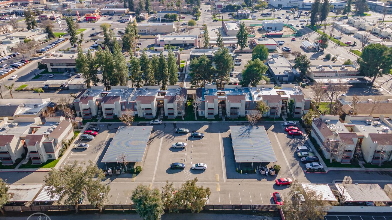 1400 Valhalla Dr & 1401 Mcdonald Way, Bakersfield, CA 93309