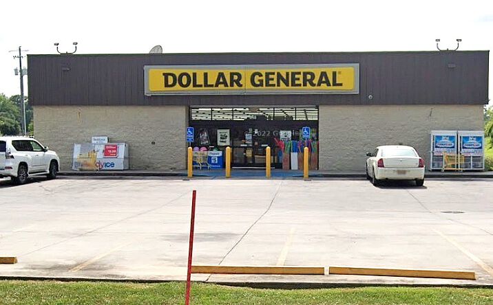 Pictures of Retail property located at 848 S 16th Ave, Laurel, MS 39440 for sales - image #1