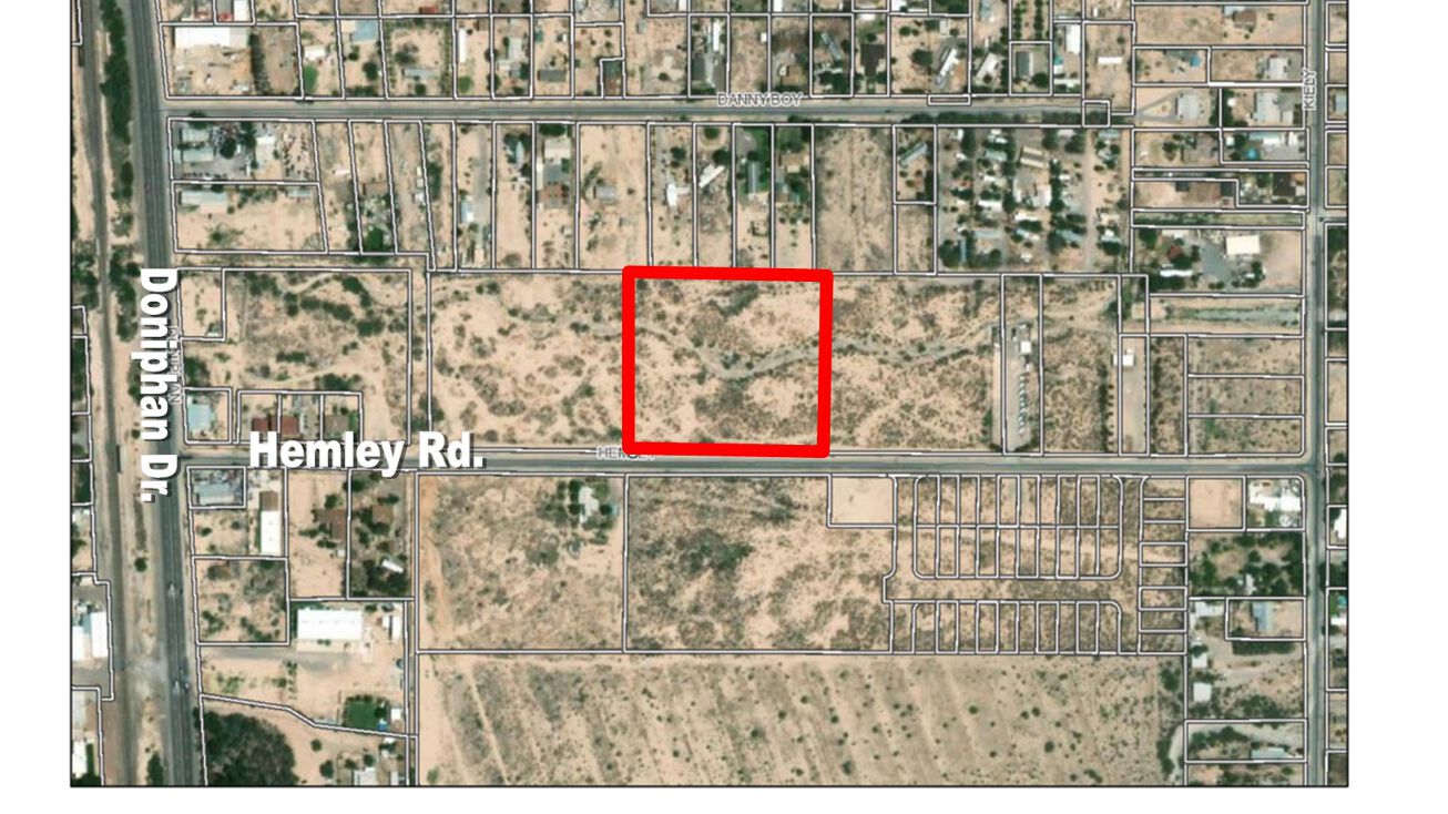 221 Hemley Rd, Vinton, TX 79821