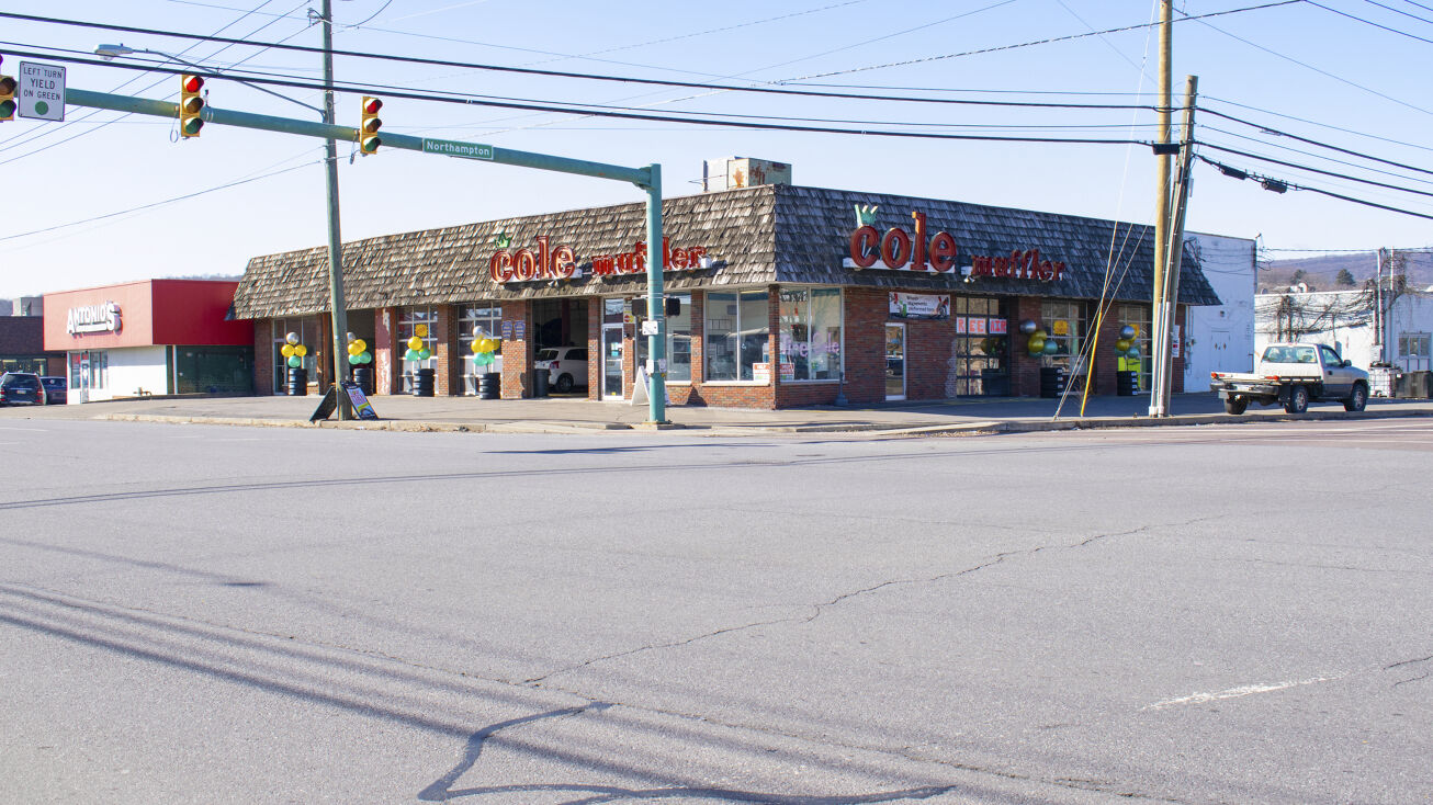 92 S Wyoming Ave, Kingston, PA 18704