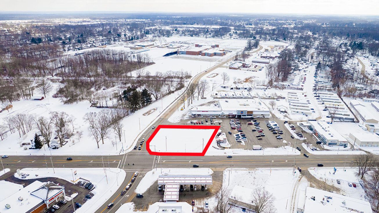 35047 Center Ridge Rd, North Ridgeville, OH 44039