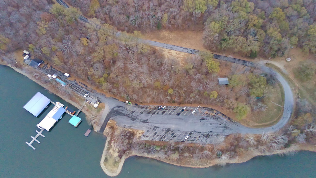 197 Bumpus Mills Marina Rd, Bumpus Mills, TN 37028