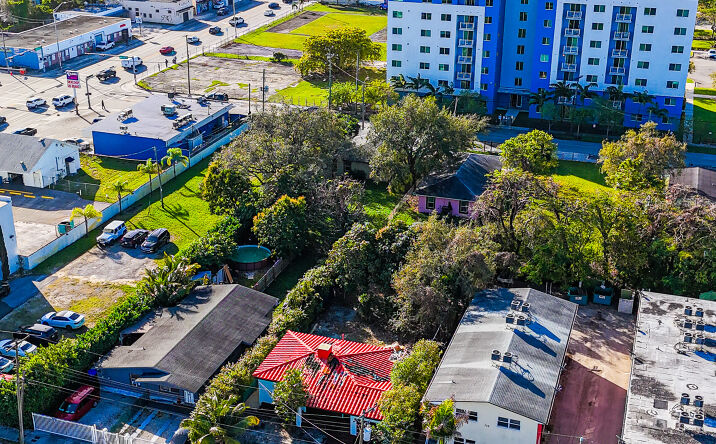Pictures of Multifamily property located at 742 NW 70th St, Miami, FL 33150 for sales - image #1