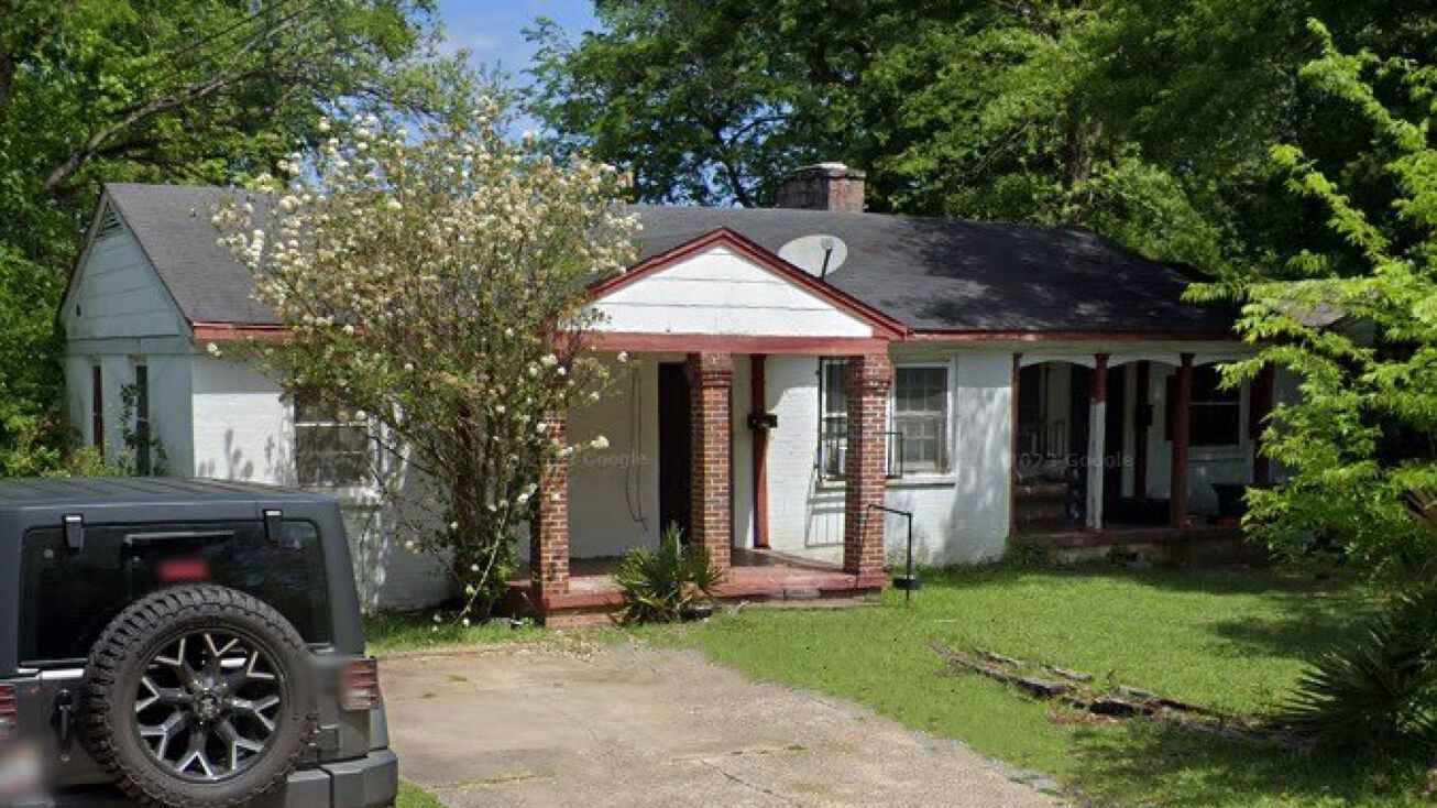 106 Hobbie Dr, Montgomery, AL 36105