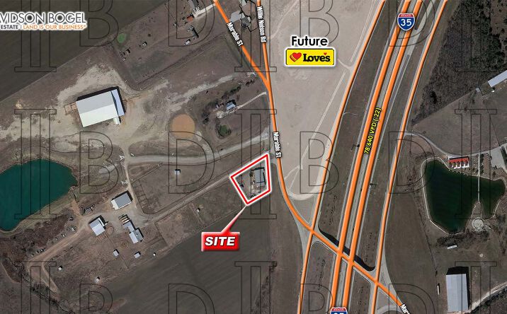 Pictures of Land property located at SWC I-35 & MARABLE ST, West, TX 76691 for sales - image #1