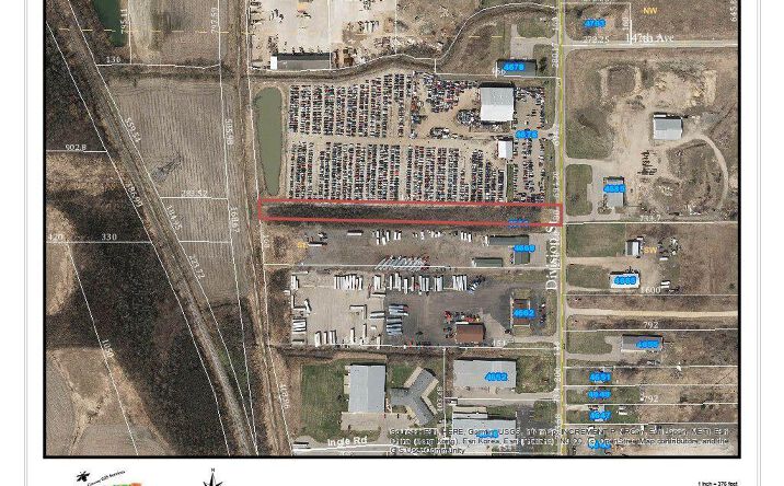 Pictures of Land property located at 4674 12th St, Moline, MI 49335 for sales - image #1