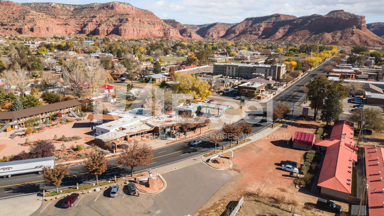 238 W Center St, Kanab, UT 84741
