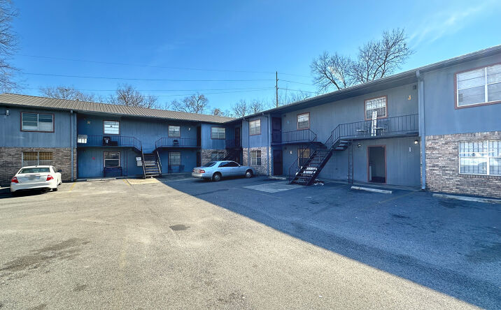 Pictures of Multifamily property located at 1469 Pearson Ave SW, Birmingham, AL 35211 for comps - image #1