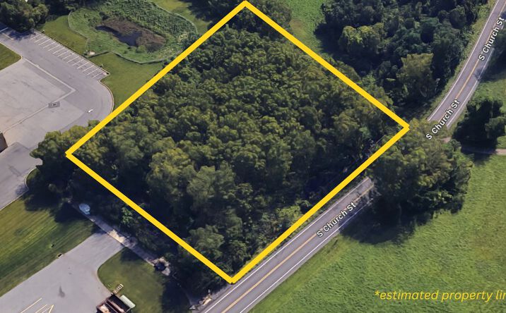 Pictures of Land property located at 3151 S Church St, Whitehall, PA 18052 for sales - image #1