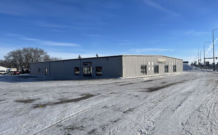 Pictures of Retail property located at 101 9th Ave SW, Watertown, SD 57201 for sales - image #1