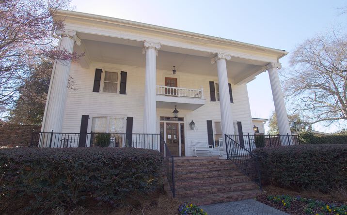 Pictures of Retail property located at 1176 Atlanta Hwy, Auburn, GA 30011 for sales - image #1