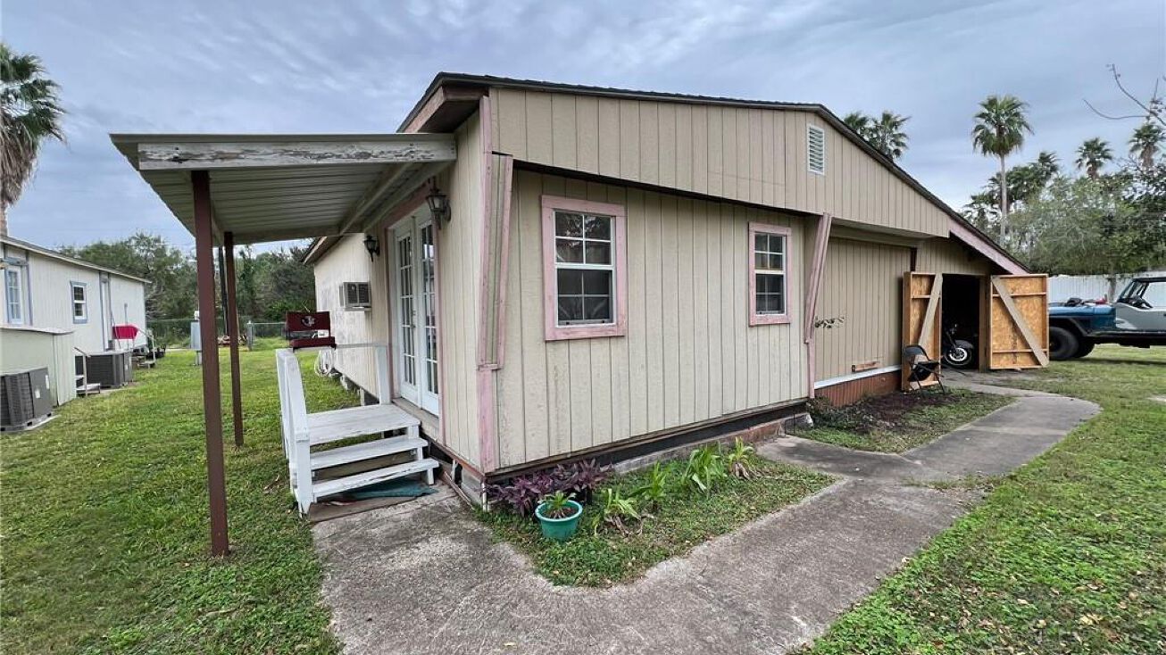 13973 Hackberry Lane, La Feria, TX 78559