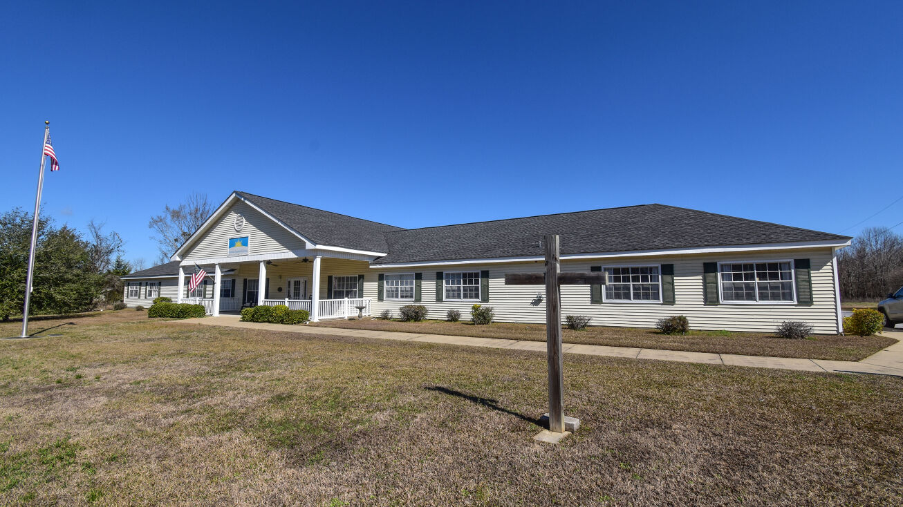 1607 US43, Demopolis, AL 36732