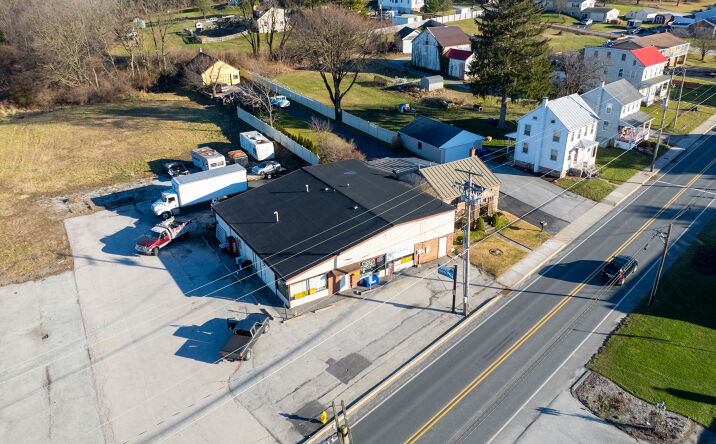 Pictures of Retail property located at 301 N Main St, York, PA 17403 for comps - image #1