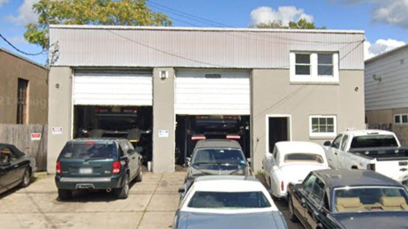 278 Greenwood Ave, Midland Park, NJ 07432