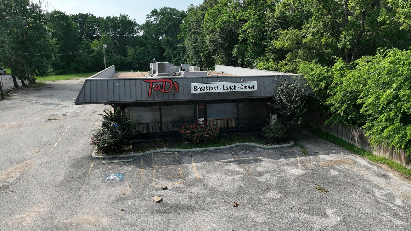 1000-w-main-st-tomball-tx-77375-crexi