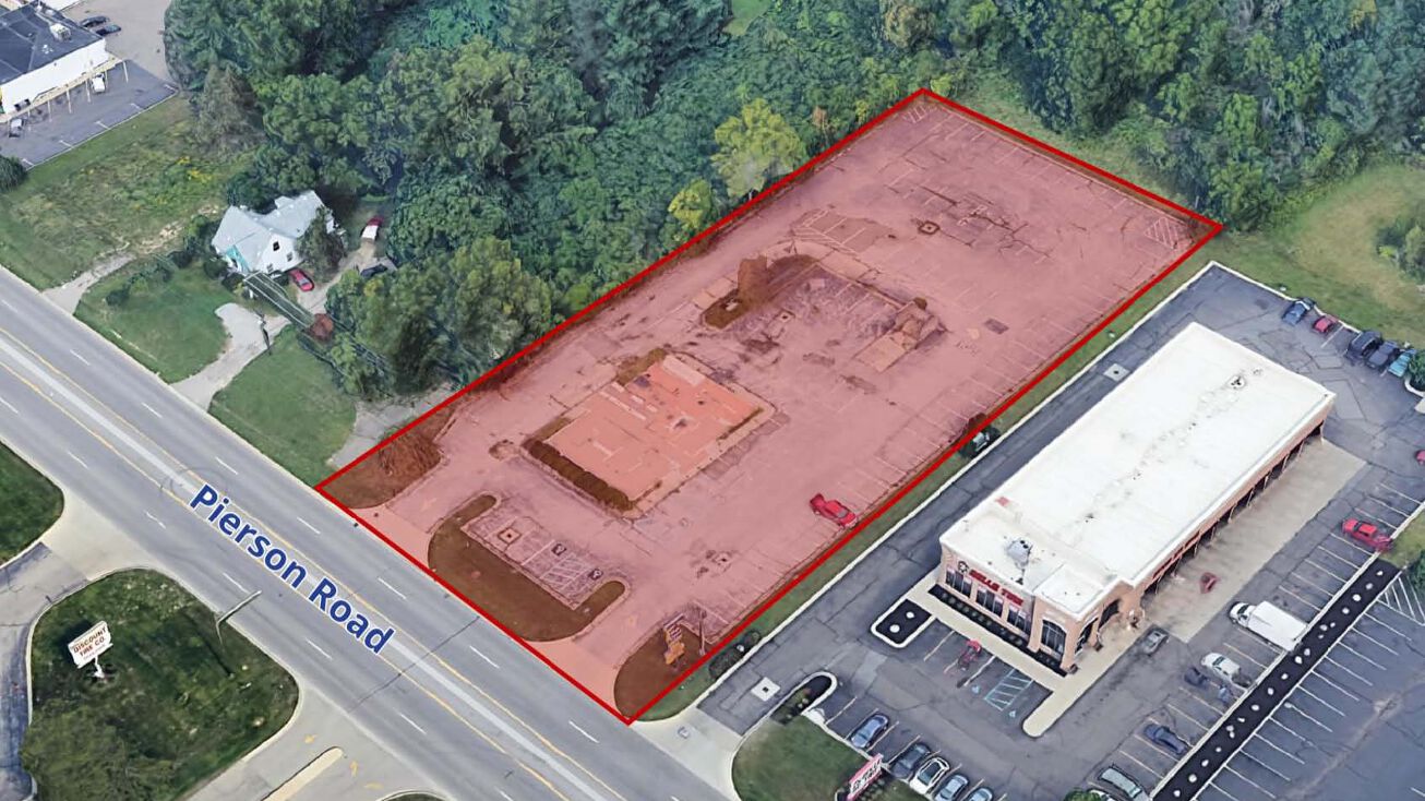 4464 Pierson Rd, Flint, MI 48504