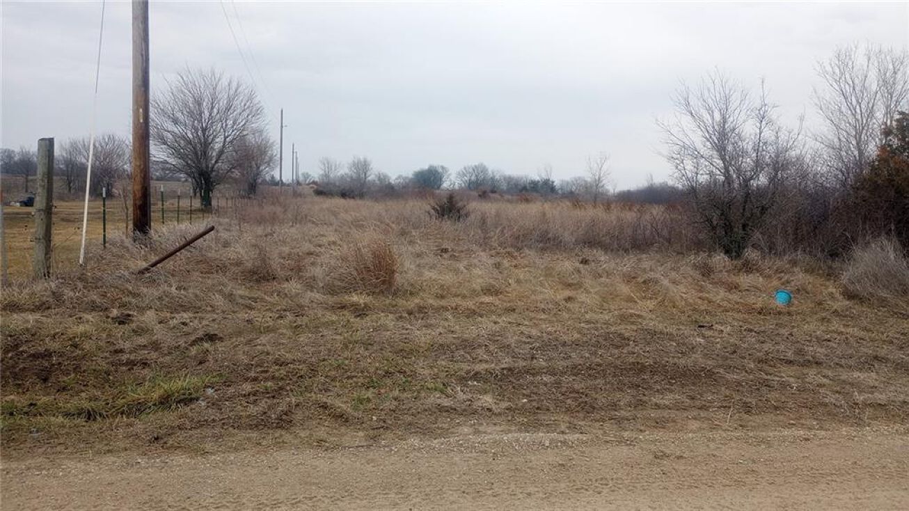 3841 Haskell Road, Princeton, KS 66078