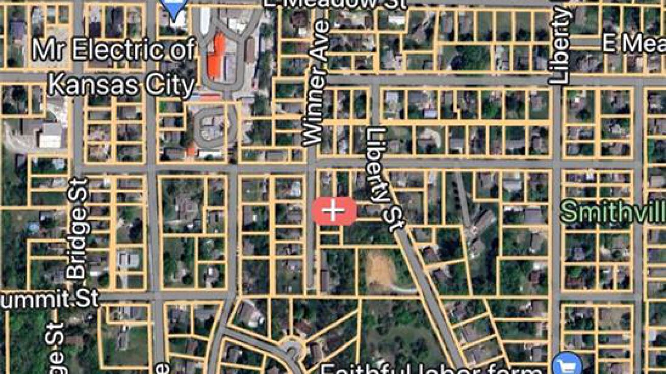 407 Winner Avenue, Smithville, MO 64089