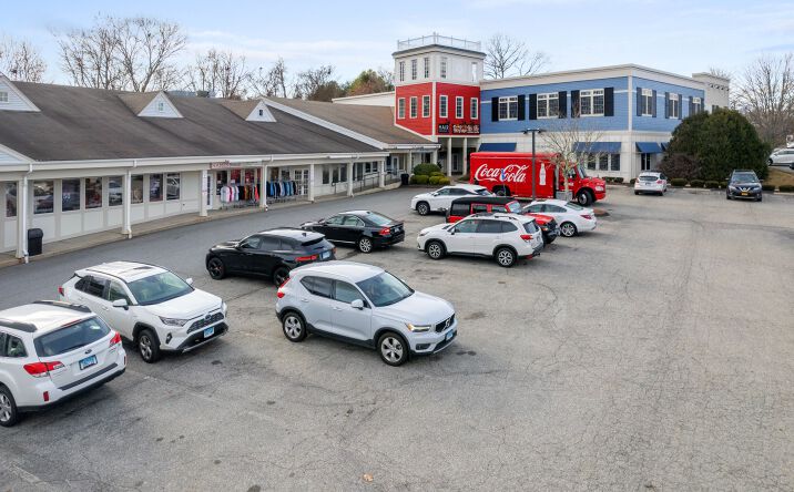 Pictures of Retail property located at 12 Coogan Blvd, Mystic, CT 06355 for sales - image #1