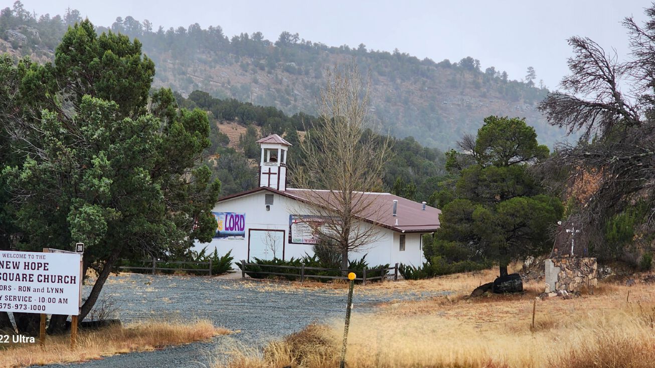 553 NM48, Capitan, NM 88316