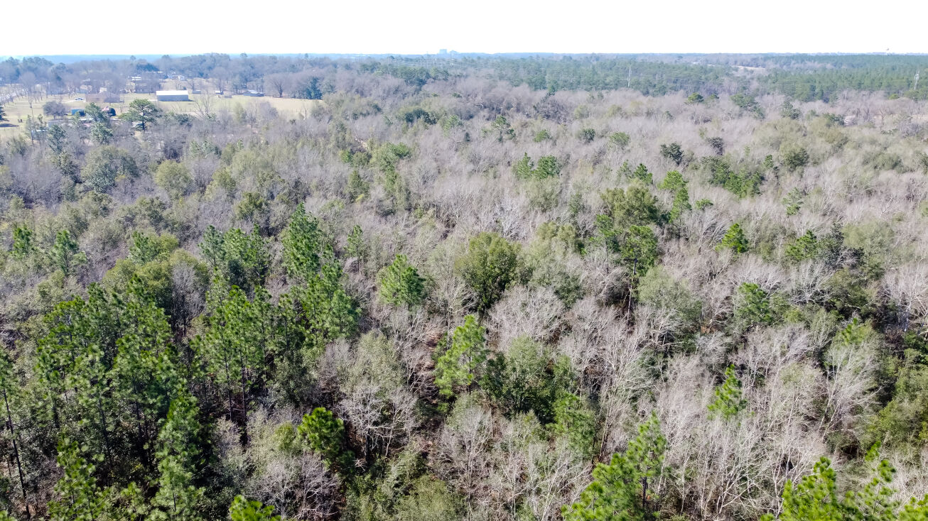 800 McKenzie Rd, Cantonment, FL 32533