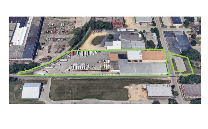 Pictures of Industrial property located at 1827 18th Ave, Rockford, IL 61104 for sales - image #1
