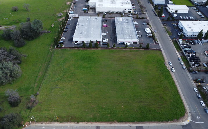Pictures of Land property located at Alvis Ct, Rocklin, CA 95677 for comps - image #1