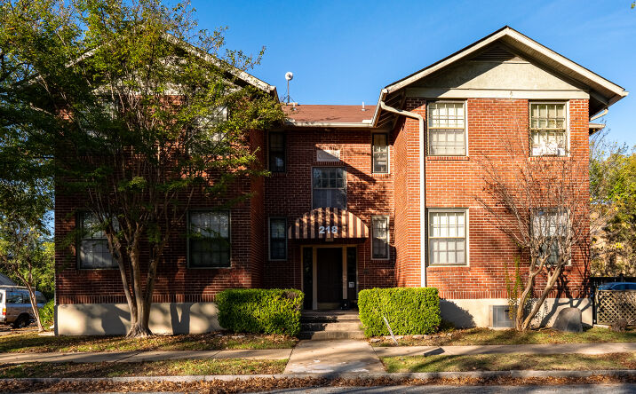 Pictures of Multifamily property located at 218 W 13th St, Little Rock, AR 72202 for sales - image #1