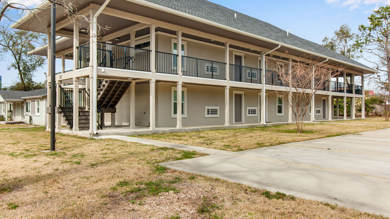 282 Washington Ave, Valparaiso, FL 32580