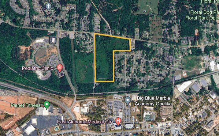 Pictures of Land property located at 2013 Waverly Pkwy, Opelika, AL 36801 for sales - image #1