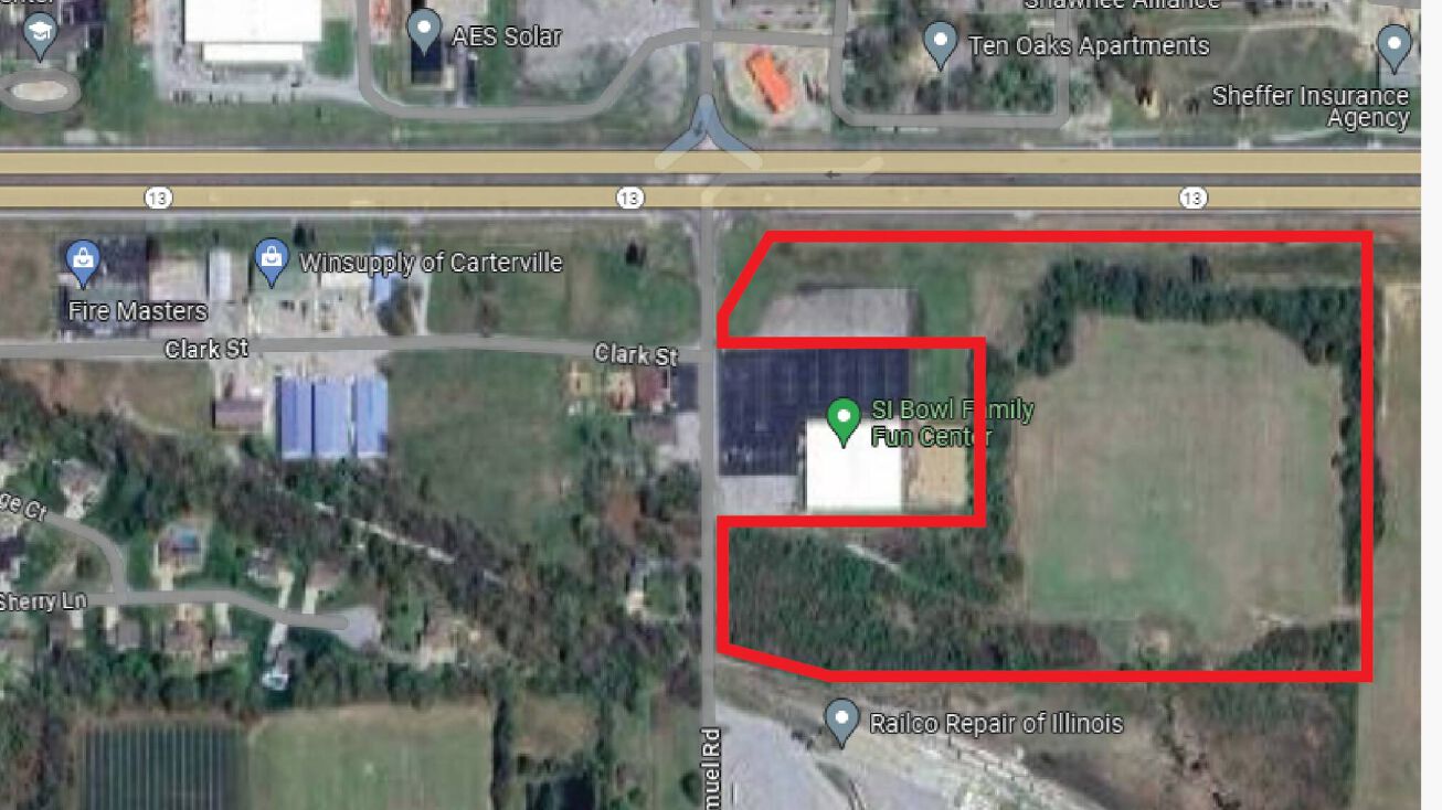 Samuel Rd, Carterville, IL 62918