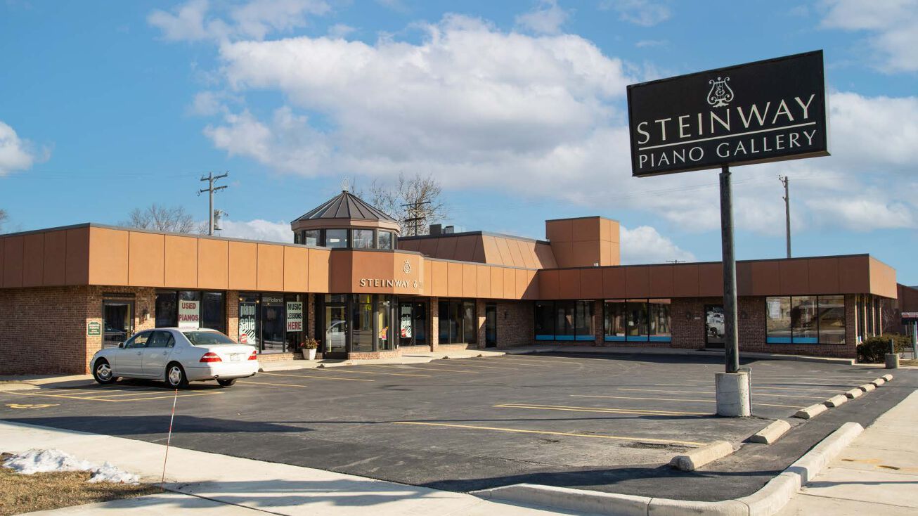 11520 W North Ave, Wauwatosa, WI 53226