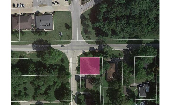 Pictures of Land property located at 200 Health Care Drive, Greenville, IL 62246 for sales - image #1