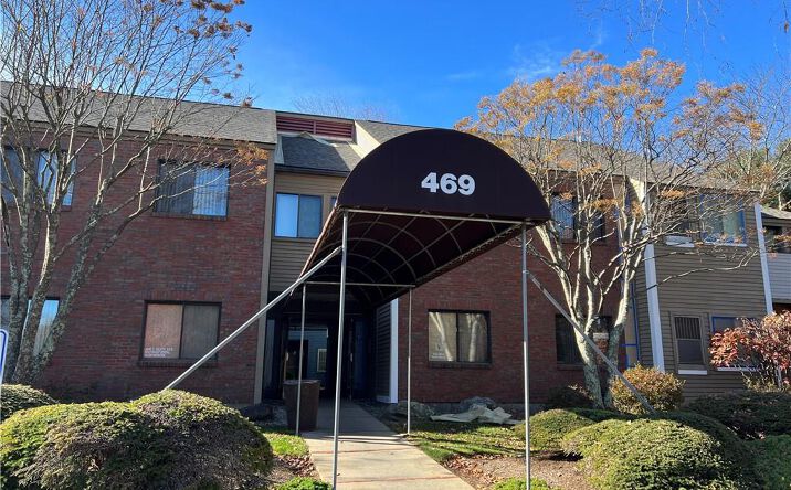Pictures of Land, Retail, Office property located at 469 Centerville RD, Warwick, RI 02886 for sales - image #1