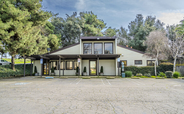 image of property at 20 S STEARNS RD Oakdale CA 95361-9229