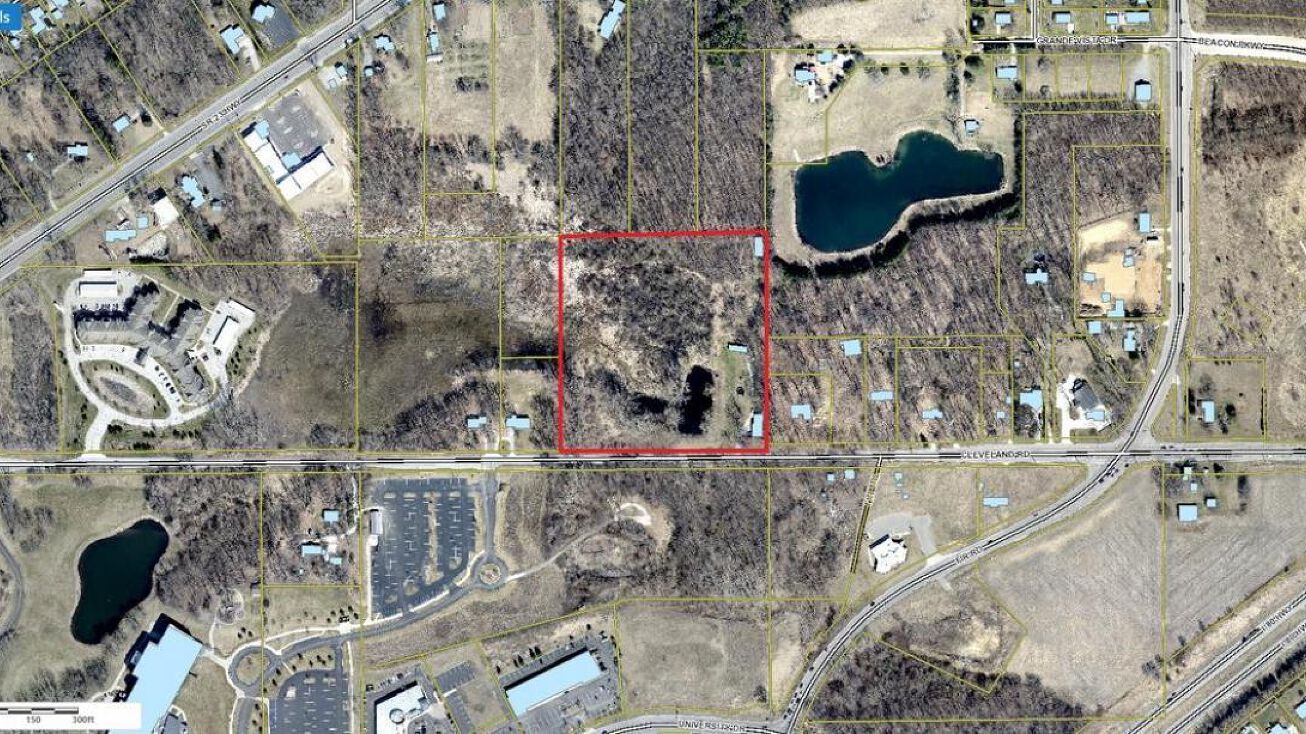 15199 Cleveland Road, Granger, IN 46530